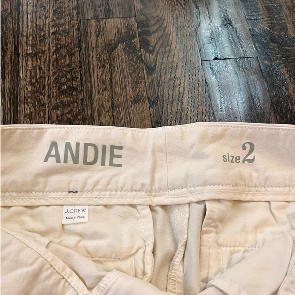 JCrew 9” Andie Shorts Size 2 - Picture 4 of 4